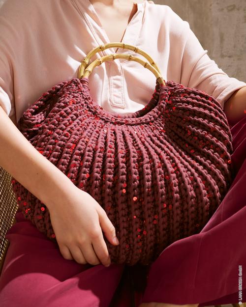 KORBTASCHE MIT BAMBUSGRIFFEN - The Tube & Cosmo