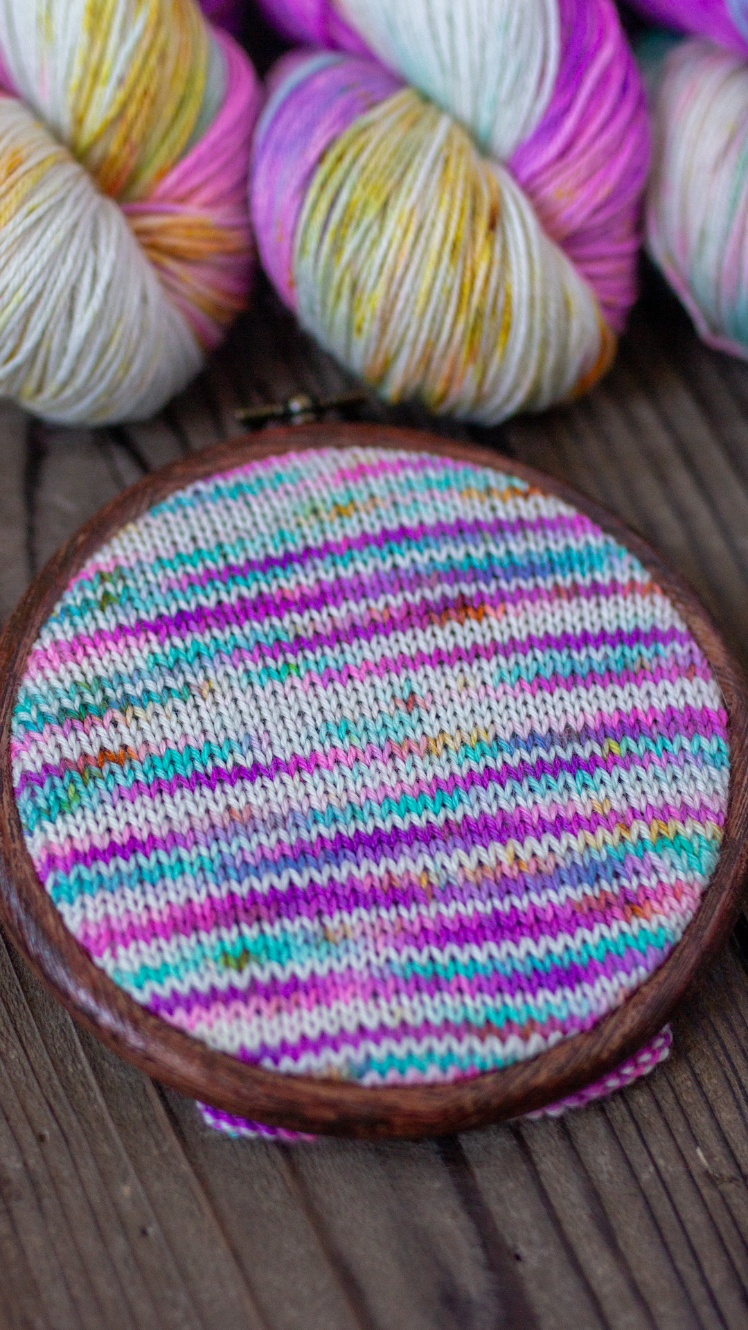 M.108772-Pegasus Monatsfärbung Februar love island