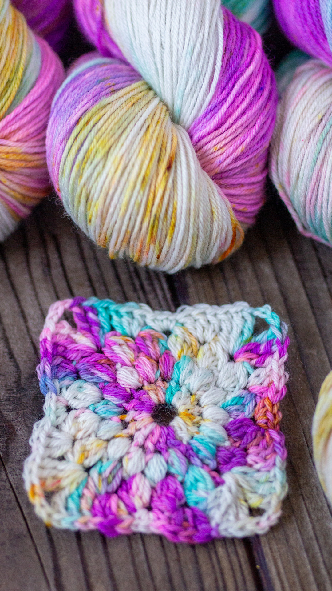 M.108772-Pegasus Monatsfärbung Februar love island