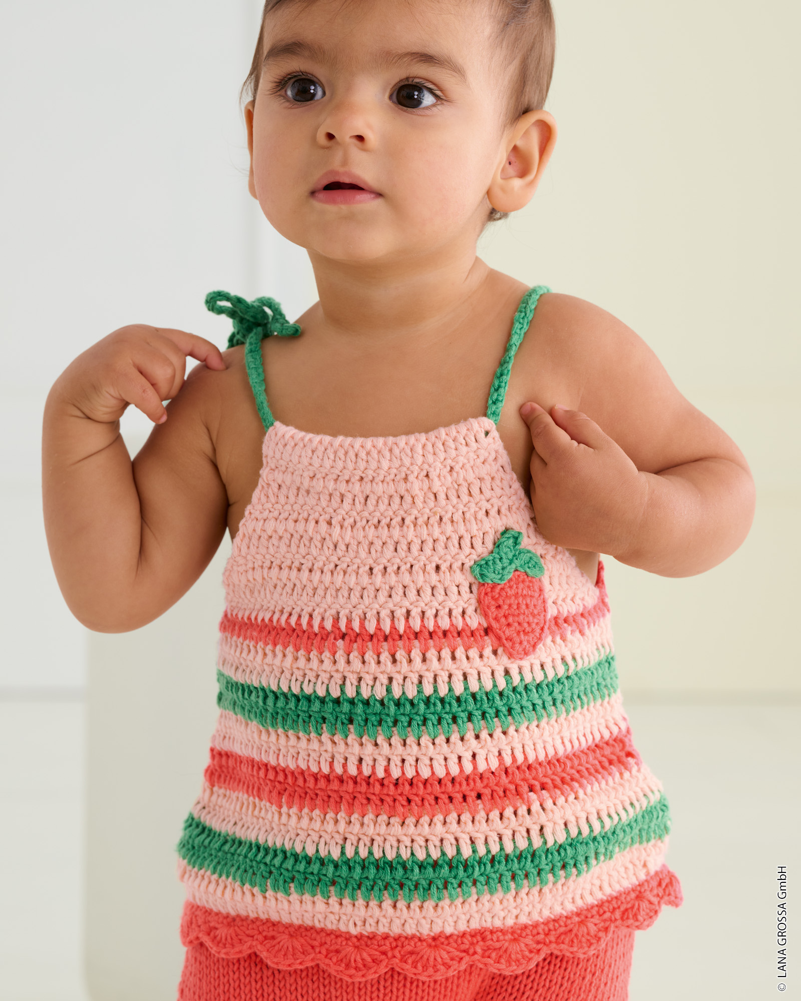 TRÄGERTOP MIT FANTASIEMUSTER - Soft Cotton