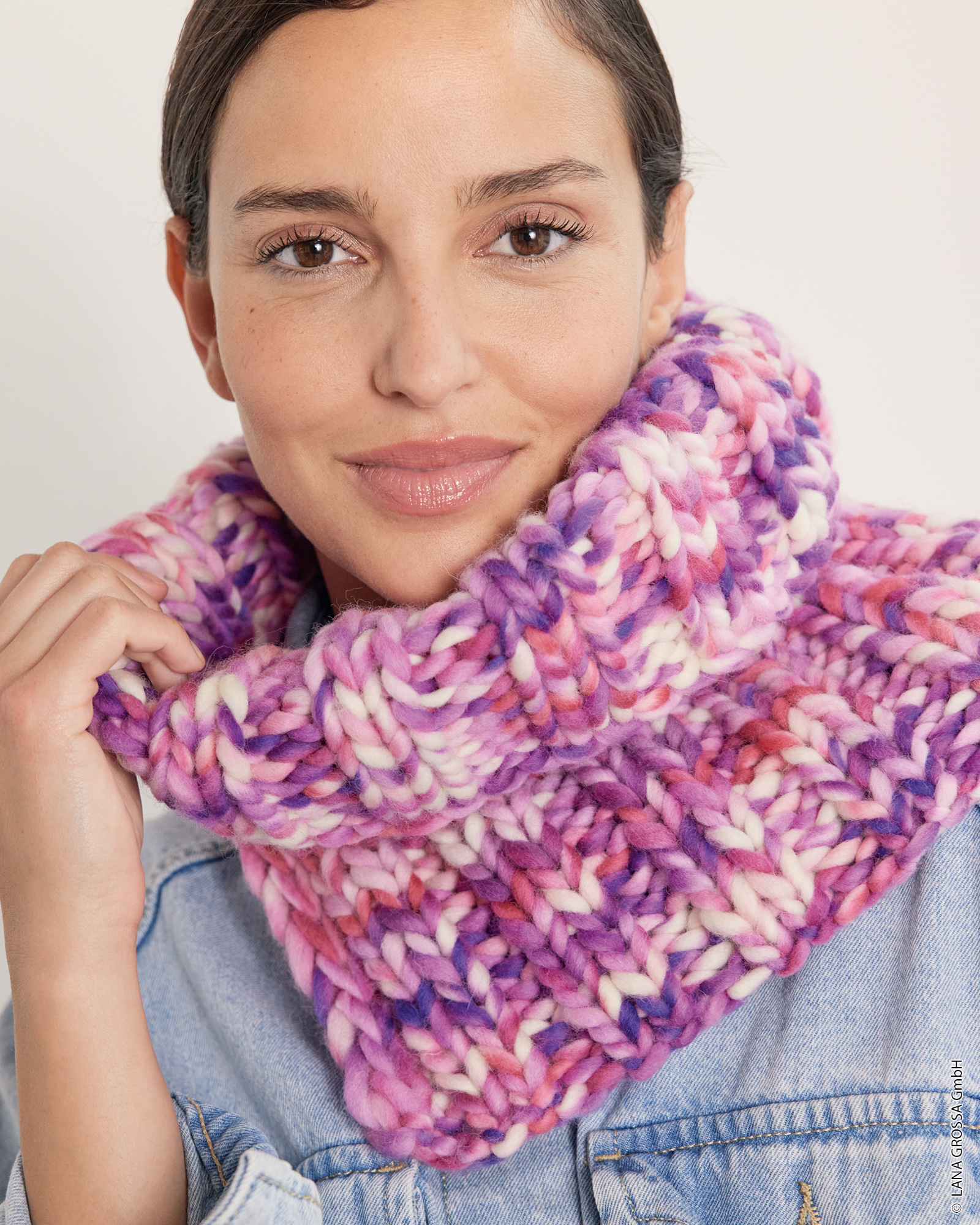 9230066_M44_S1-LOOP IM RIPPENMUSTER - Confetti